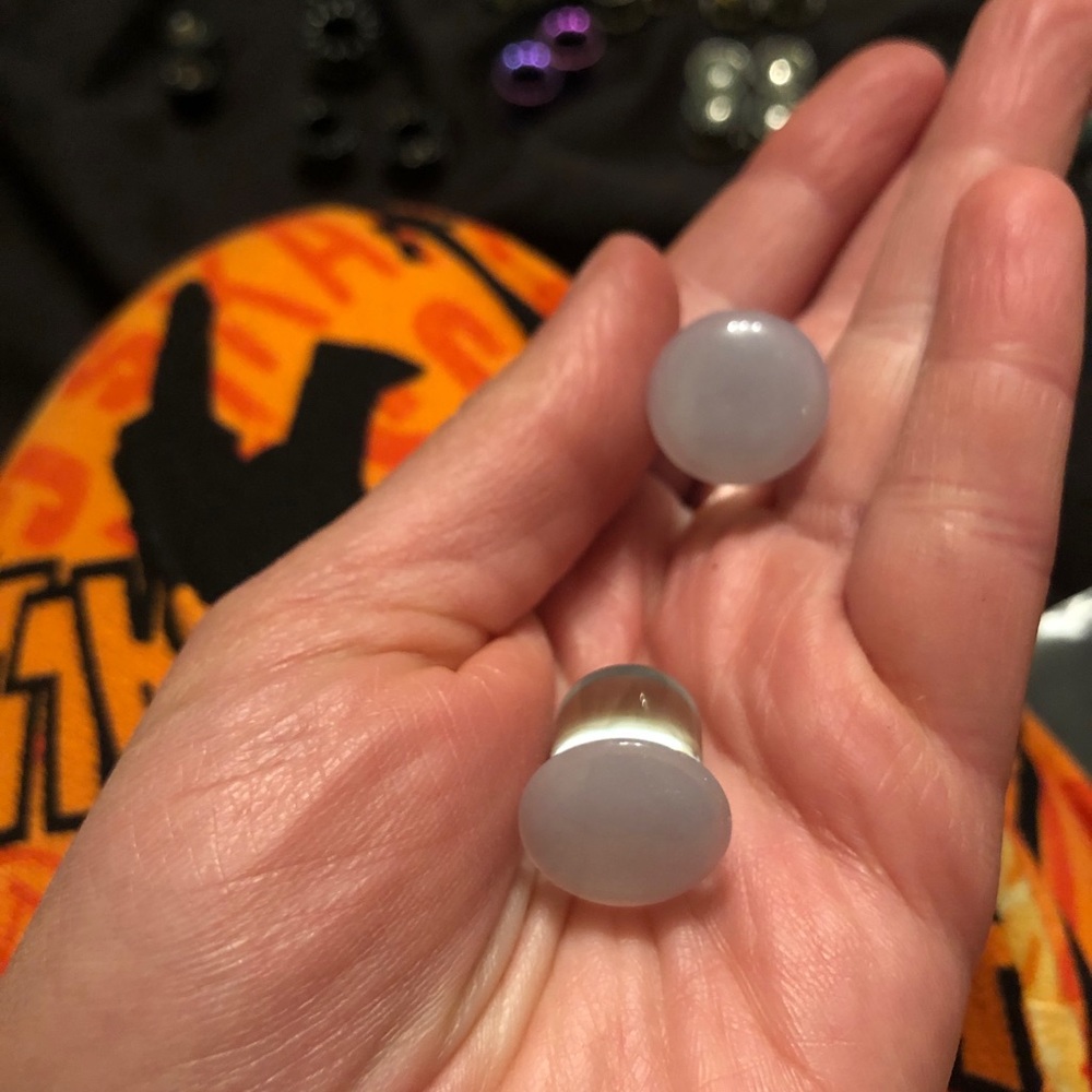 Light purple glass 1/2 inch spacers